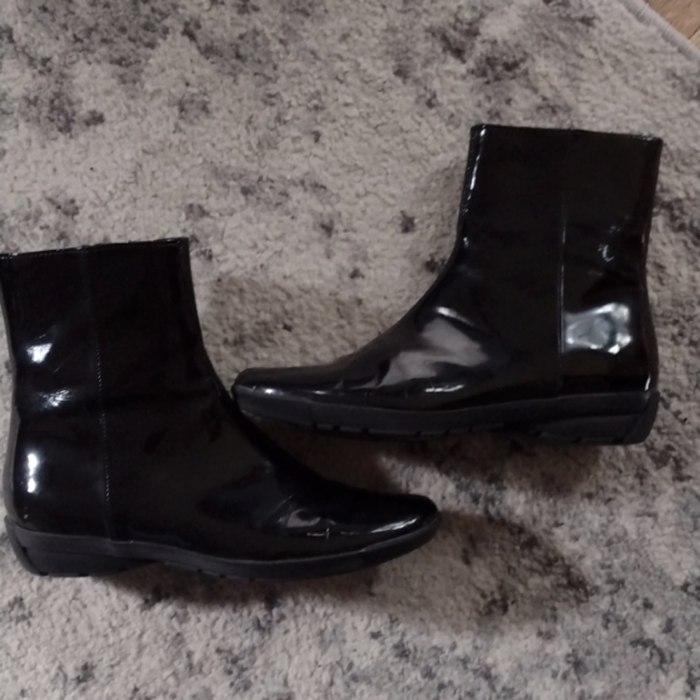 Aquatalia Patent Leather Ankle Boots 7.5